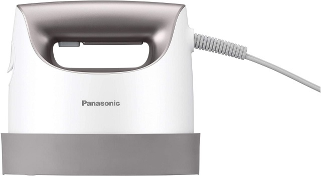 Panasonic Clothing Steamer NI-FS Series có thể phun sương liên tục trong 4 phút
